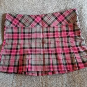 Plaid pleated skirt